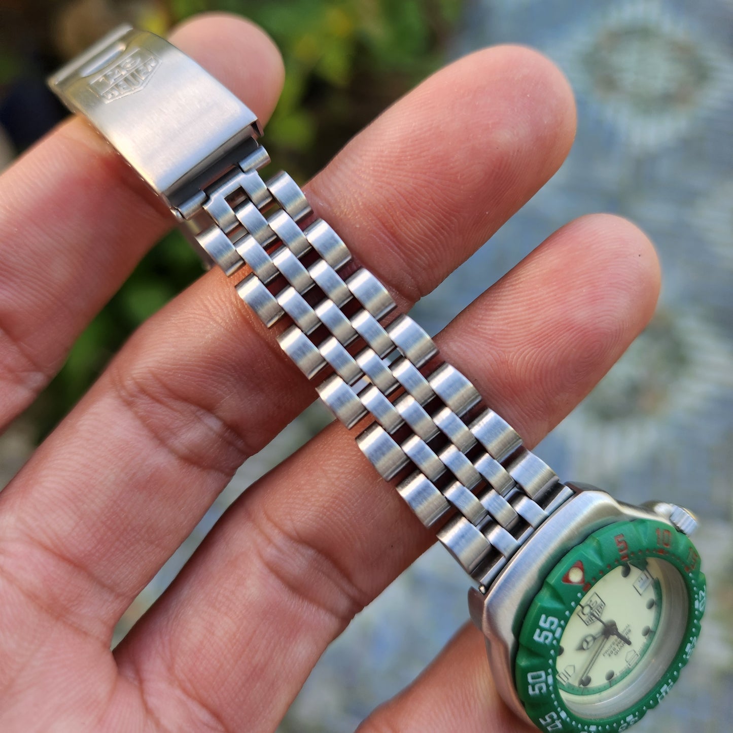 Tag Heuer F1 Ladies Classic Green Bezel in Full Lume Dial 28mm