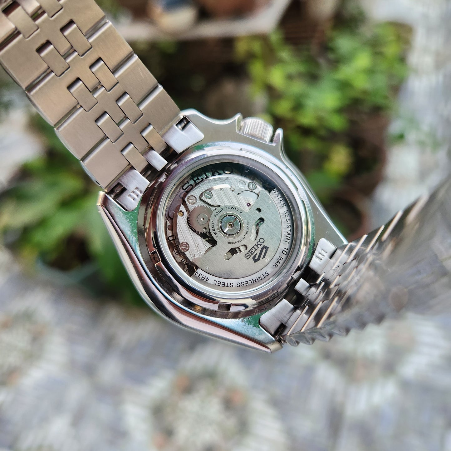 Seiko 5 SKX Sports GMT 'Bruce Wayne' 42.5mm - Complete Set