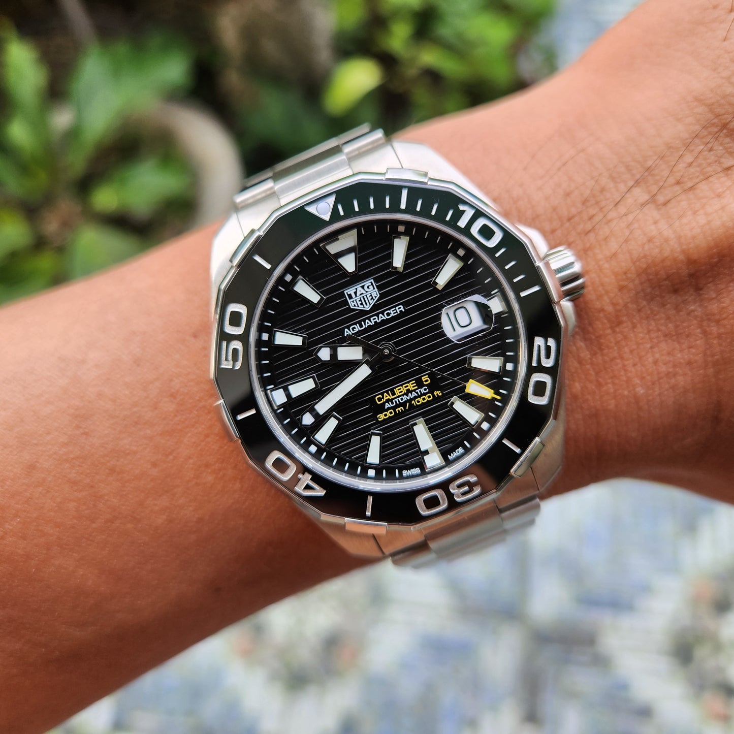 Tag Heuer Aquaracer Calibre 5 Ceramic Bezel in Black Dial 43mm - Complete Set