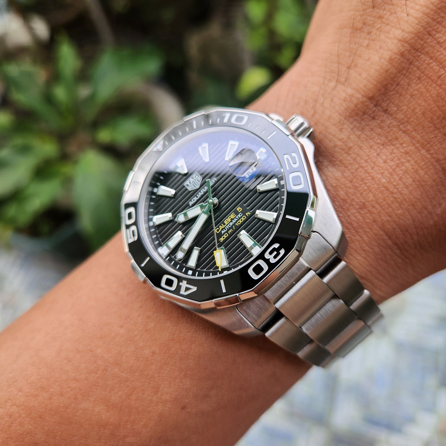 Tag Heuer Aquaracer Calibre 5 Ceramic Bezel in Black Dial 43mm - Complete Set