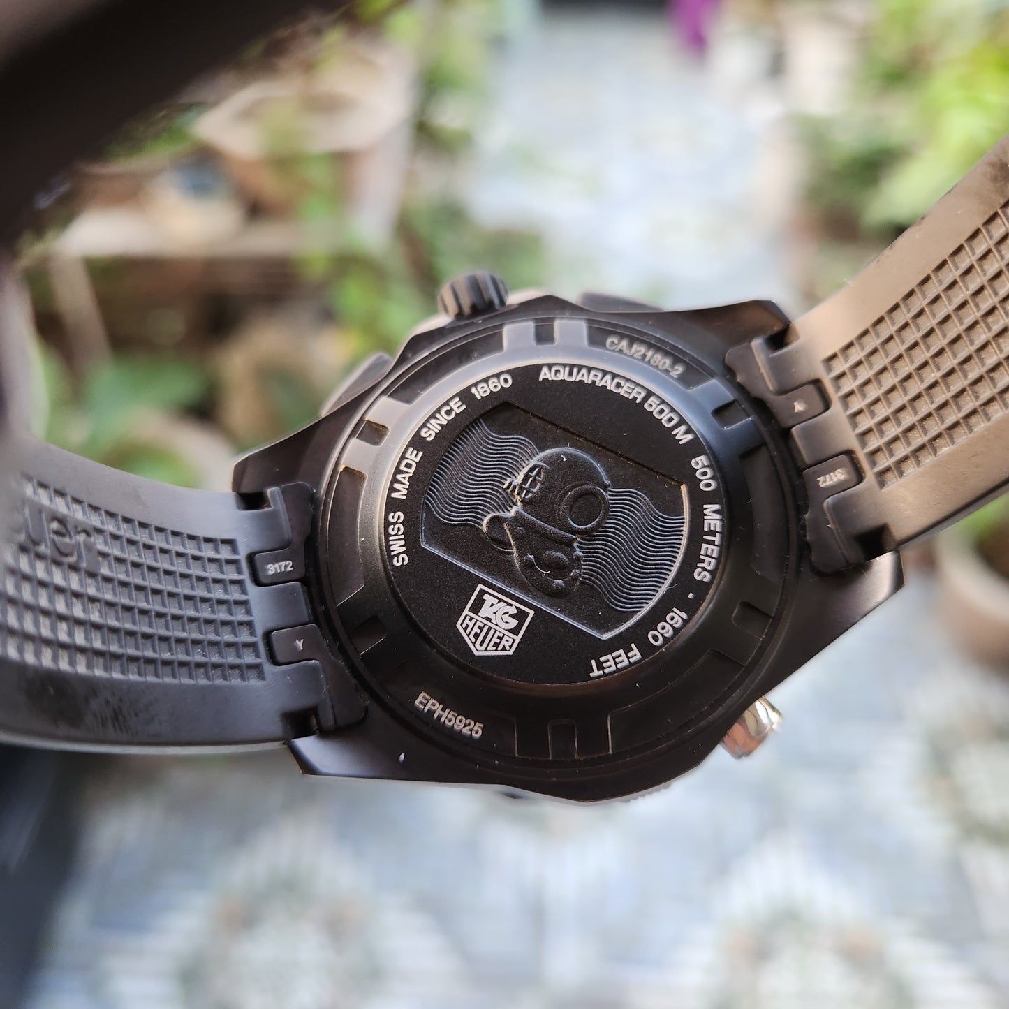 Tag Heuer Aquaracer Chronograph Calibre 16 Titanium PVD Black Engraved Stripes Dial 500M 44mm - Complete Set