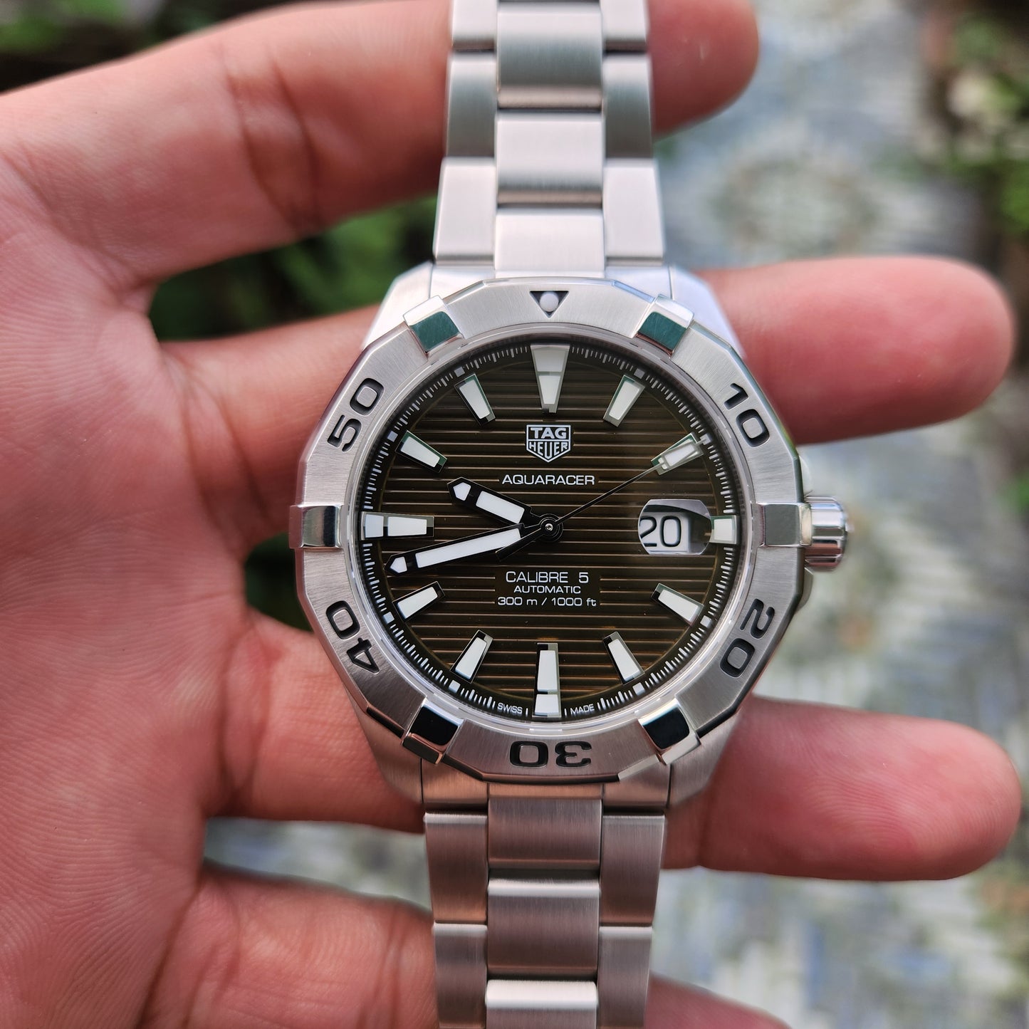 Tag Heuer Aquaracer Calibre 5 Sunray Brushed Brown Dial 43mm - Complete Set