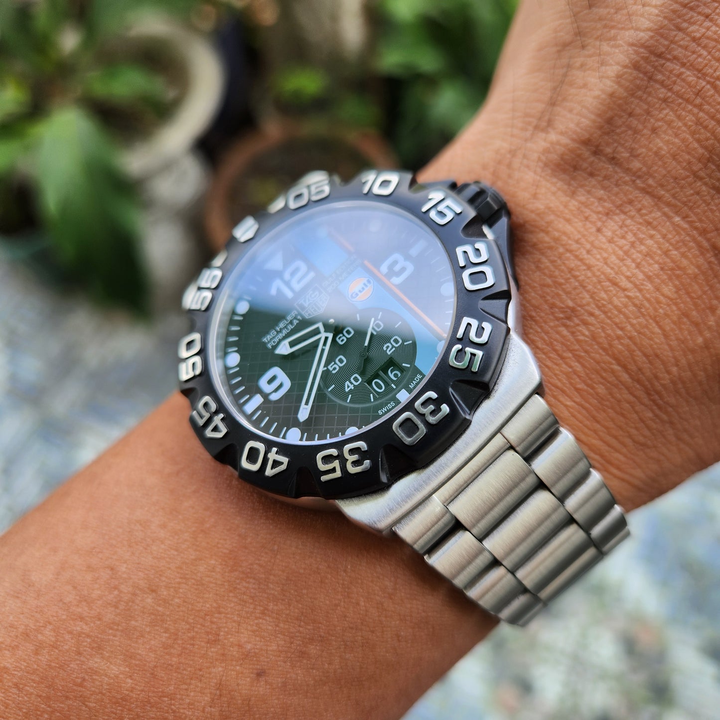 Tag Heuer F1 Grande Date Gulf Edition 44mm - Complete Set