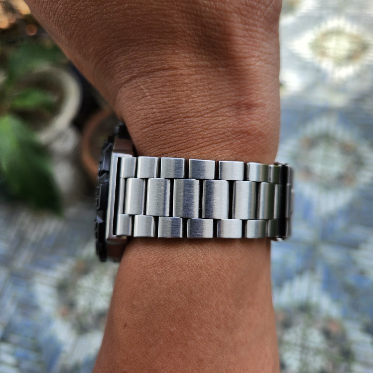 Tag Heuer F1 Grande Date Gulf Edition 44mm - Complete Set