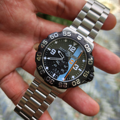 Tag Heuer F1 Grande Date Gulf Edition 44mm - Complete Set