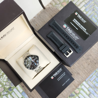 Tag Heuer F1 Grande Date Gulf Edition 44mm - Complete Set