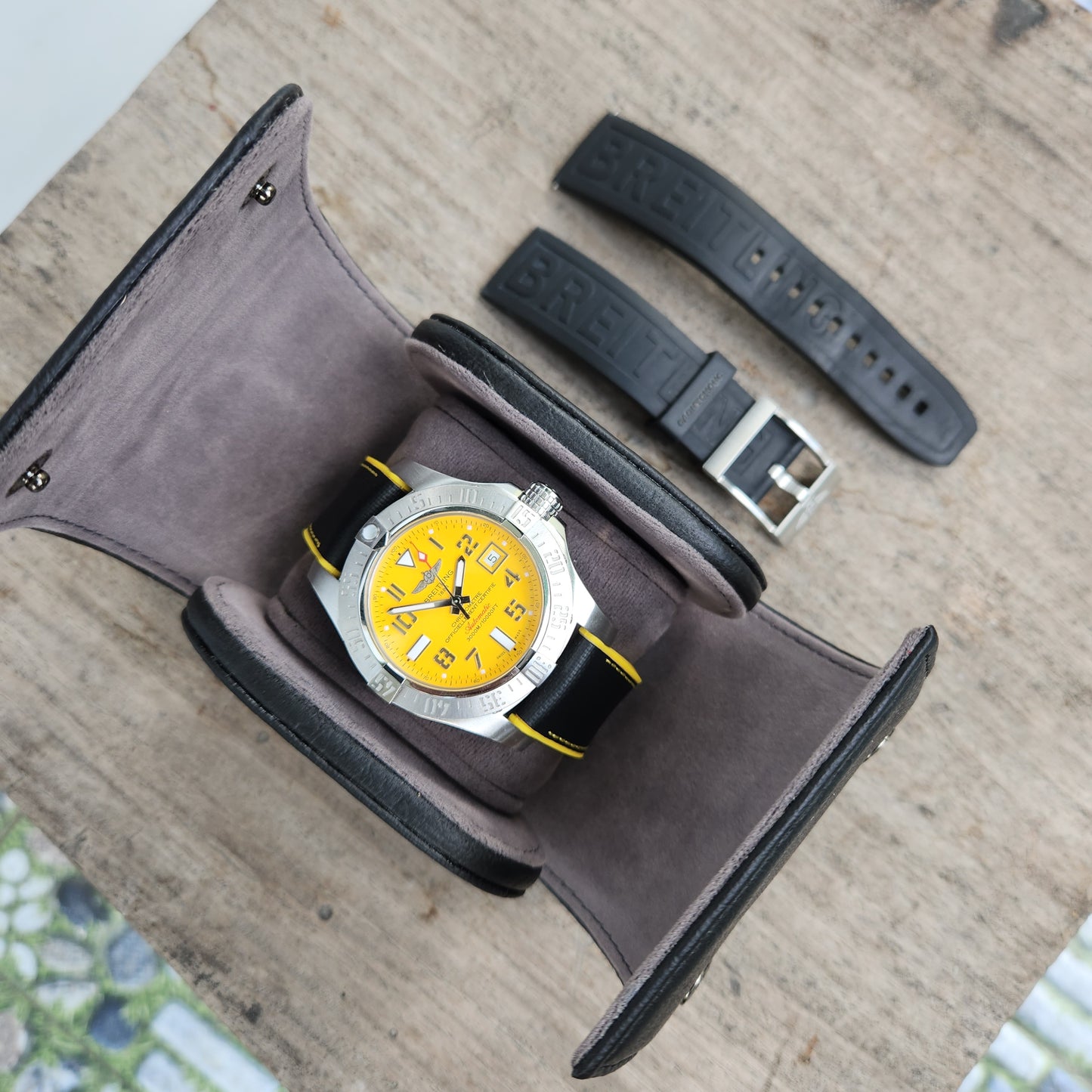 Breitling Avenger II Seawolf 3000M Super Diver Chronometer Yellow Dial 45mm