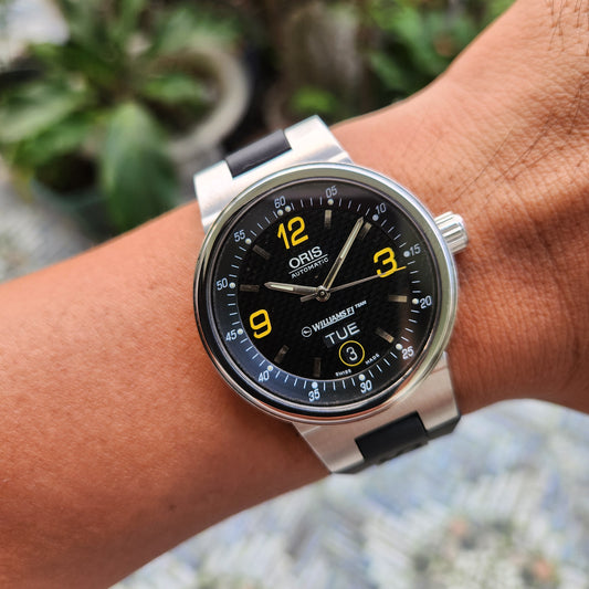 Oris Williams F1 Team Day Date 2004 40.5mm Carbon Fiber Dial