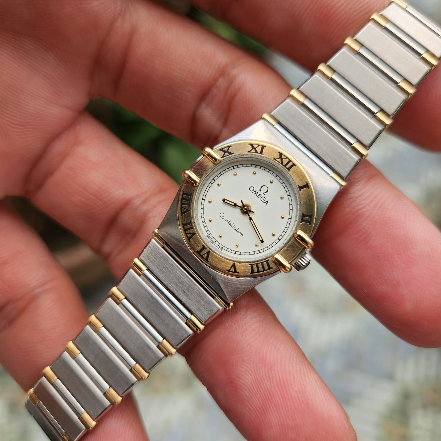 Omega Constellation Ladies 18k Solid Gold Bezel Two-Tone 24mm White Dial