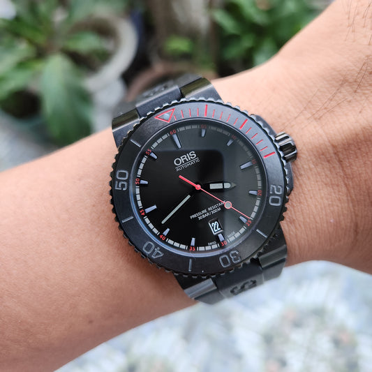 Oris Aquis El Hierro Limited Edition Black DLC Coated in Dark Grey Dial 43mm - Complete Set