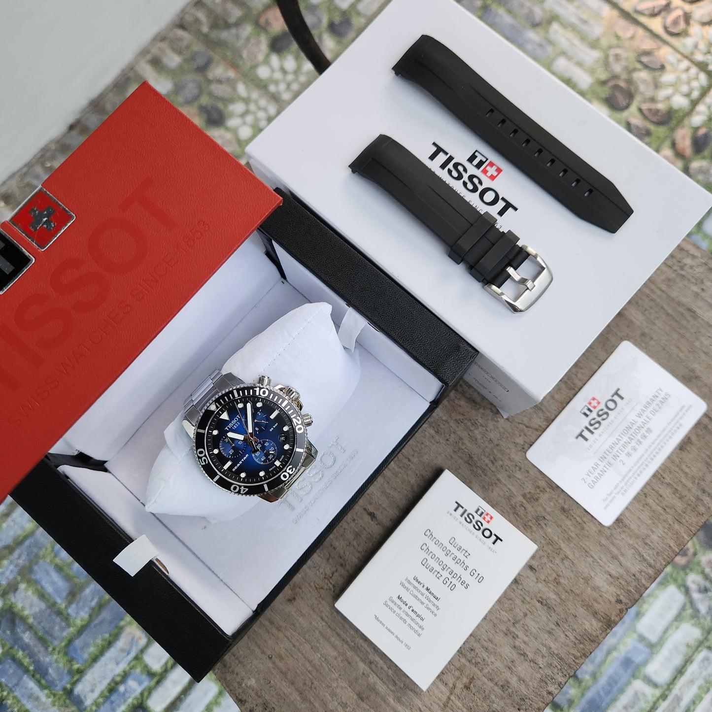 Tissot Seastar 1000 Chronograph Graded Blue-Black Dial 45mm - Complete Set