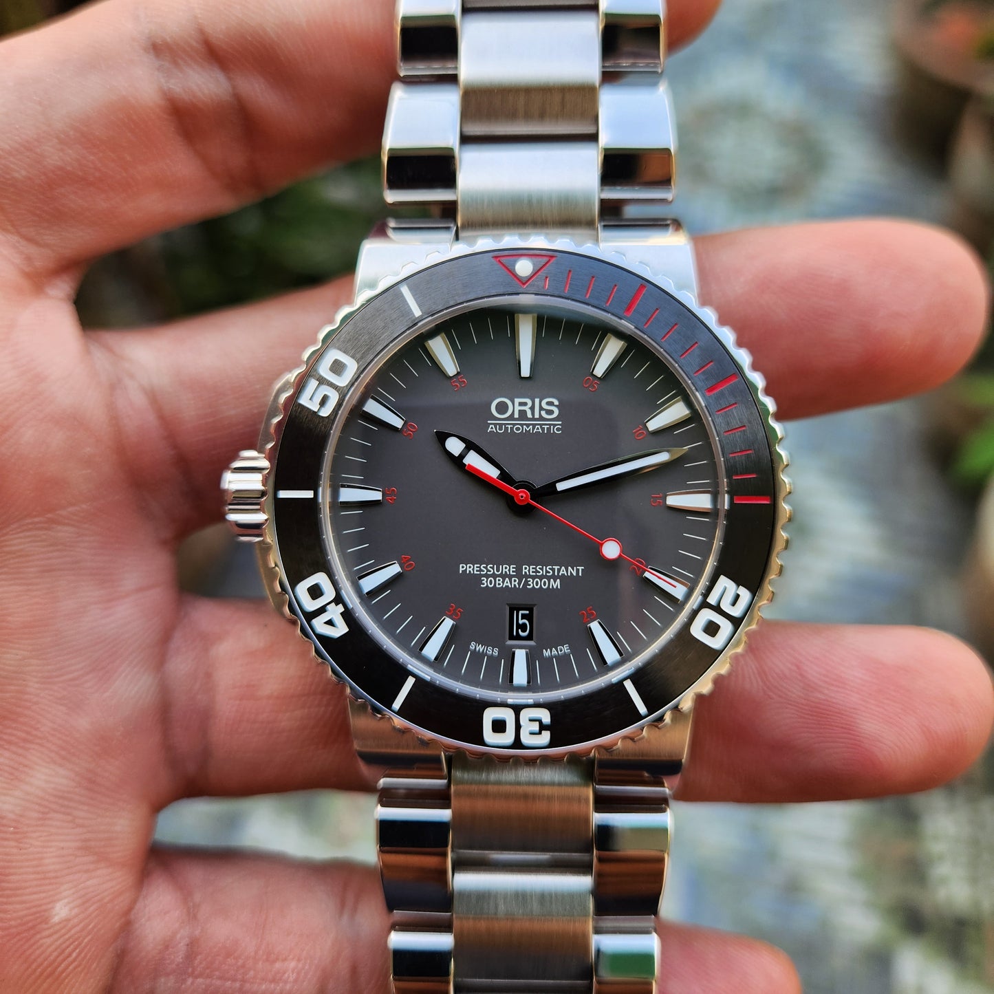 Oris Aquis Red Sea Limited Edition Ceramic Bezel with White/Red Accents in Grey Dial 43mm - Complete Set