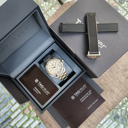 Tag Heuer Aquaracer 300M Steel Bezel in White Dial 41mm - Complete Set