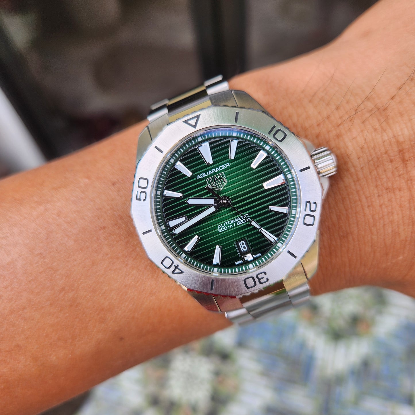 Tag Heuer Aquaracer Professional 200 Date Calibre 5 Smokey Green Sunray Dial 40mm - Complete Set