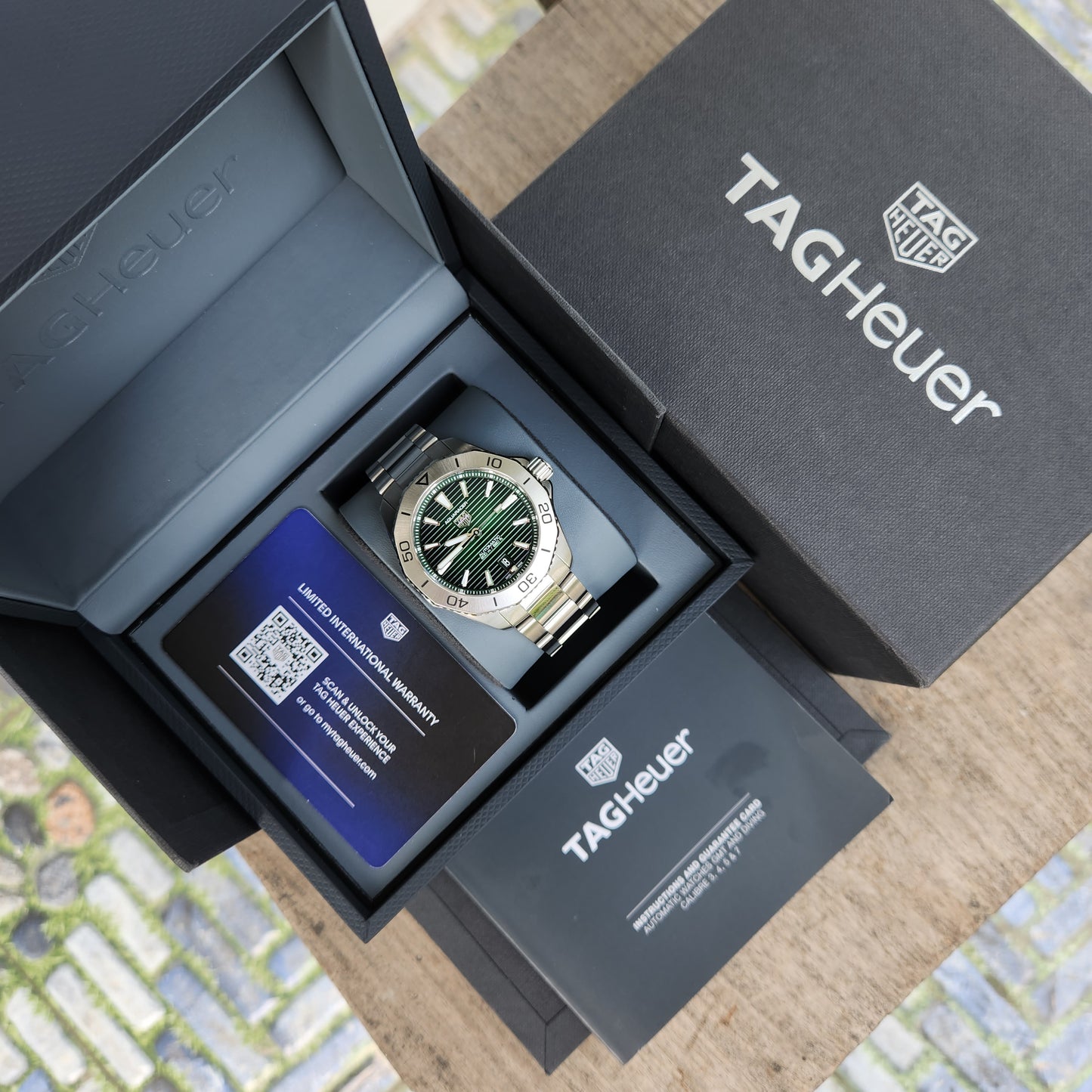 Tag Heuer Aquaracer Professional 200 Date Calibre 5 Smokey Green Sunray Dial 40mm - Complete Set