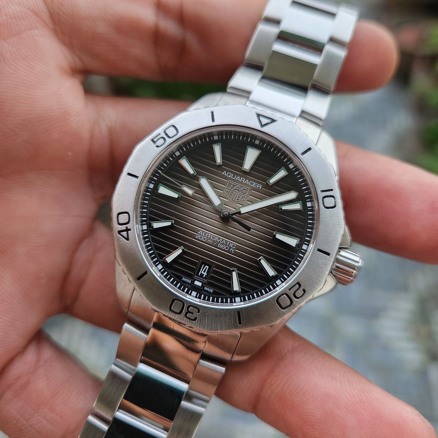 Tag Heuer Aquaracer Professional 200 Date Calibre 5 Smokey Black Sunray Dial 40mm - Complete Set