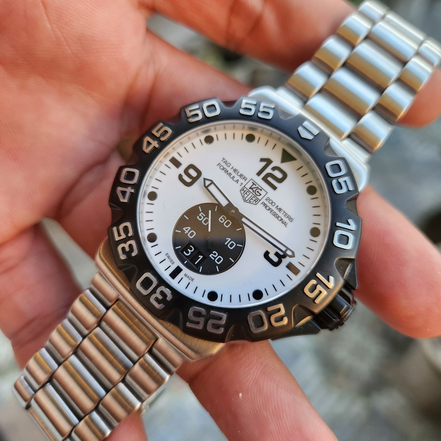 Tag Heuer F1 Grande Date Full Lume White Dial 44mm