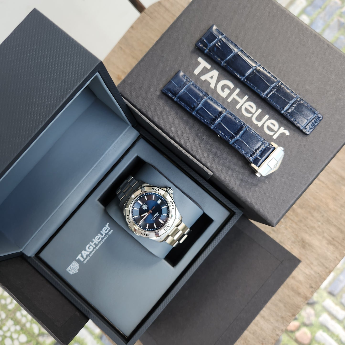 Tag Heuer Aquaracer Steel Bezel in Sunray Blue Dial 39mm