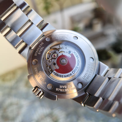 Oris Aquis Date Matte Ceramic Bezel with Orange Indeces in Black Dial 43.5mm