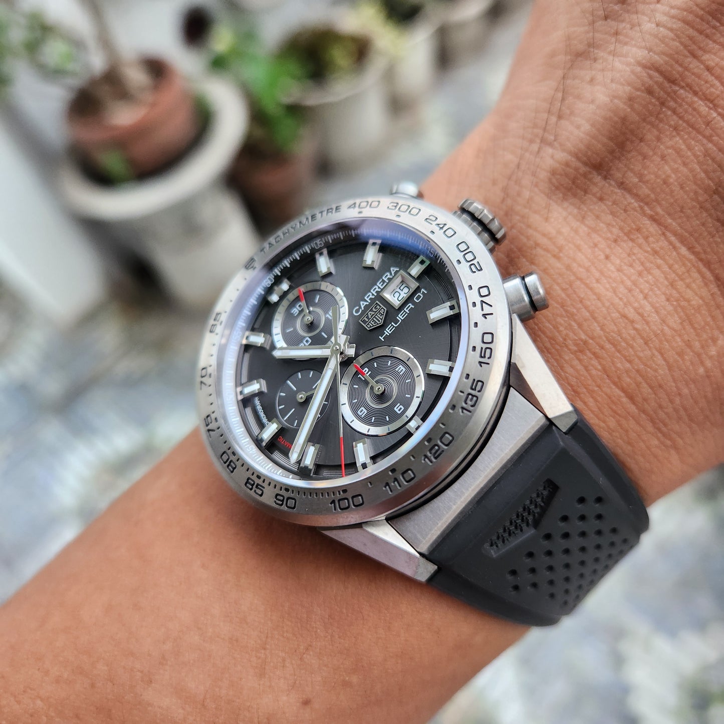 Tag Heuer Carerra Heuer 01 Chronograph Titanium in Black Sunray Grey Dial 43mm - Complete Set
