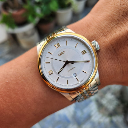 Oris Classic Date Rose Gold (Bezel and Indeces) in Silver Guilloche Dial 42mm - Complete Set