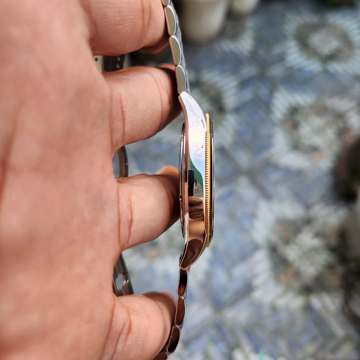 Oris Classic Date Rose Gold (Bezel and Indeces) in Silver Guilloche Dial 42mm - Complete Set