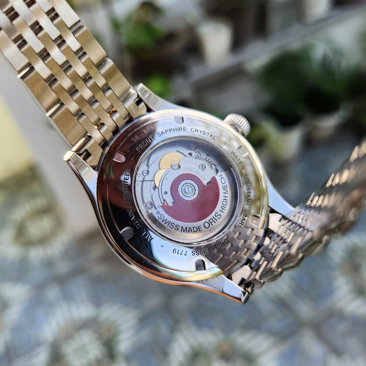 Oris Classic Date Rose Gold (Bezel and Indeces) in Silver Guilloche Dial 42mm - Complete Set