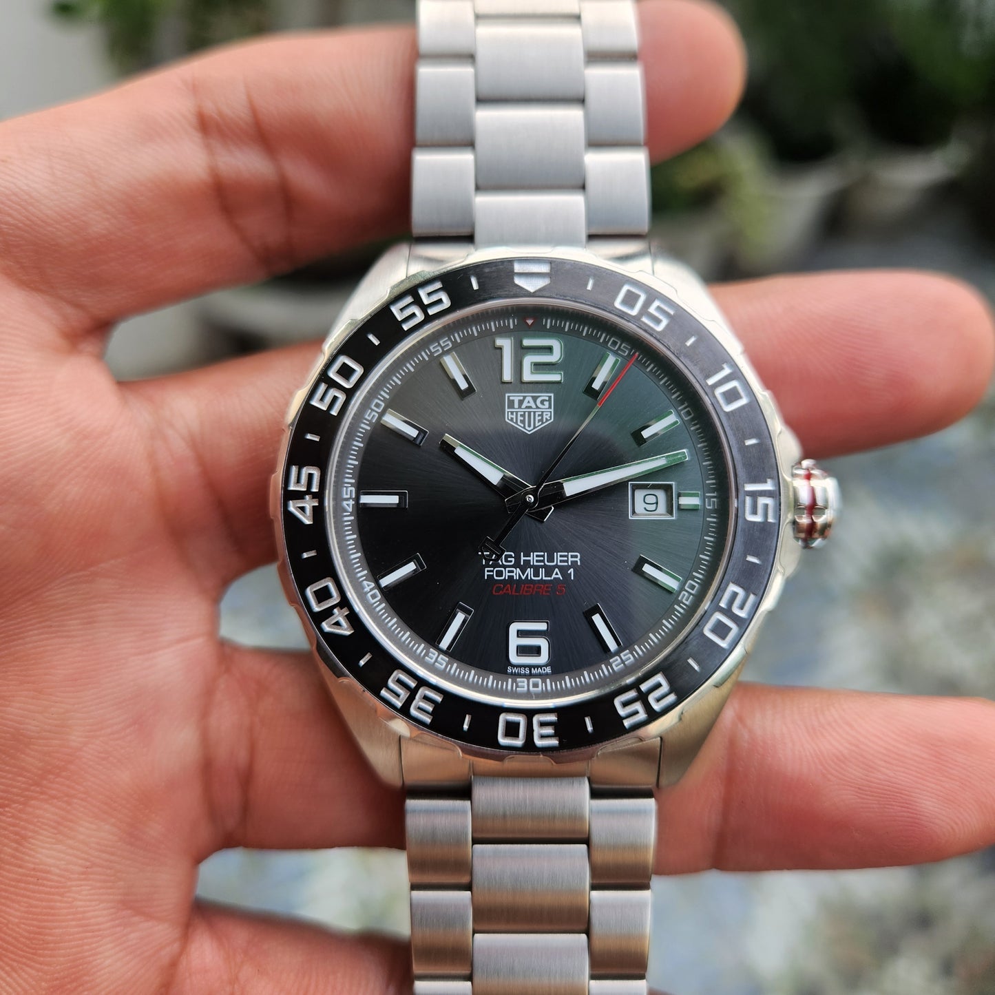 Tag Heuer F1 Date Calibre 5 Ceramic Bezel in Anthracite Grey Dial 43mm - Complete Set