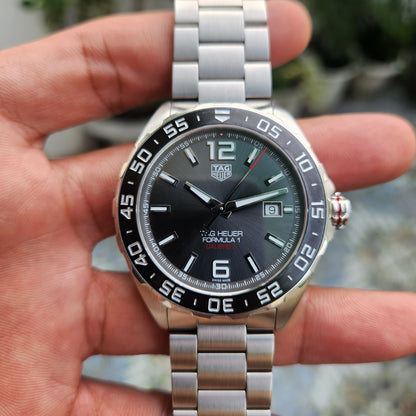 Tag Heuer F1 Date Calibre 5 Ceramic Bezel in Anthracite Grey Dial 43mm - Complete Set