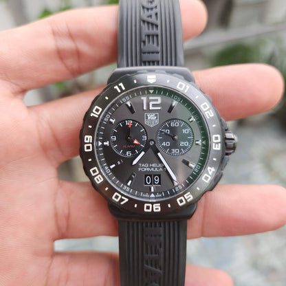 Tag Heuer F1 Grande Date Alarm Ceramic Bezel in Anthracite Grey Dial 42mm