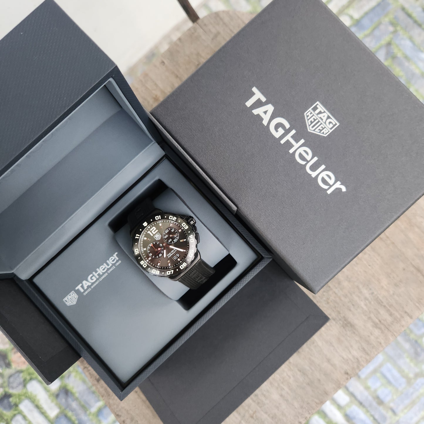 Tag Heuer F1 Grande Date Alarm Ceramic Bezel in Anthracite Grey Dial 42mm