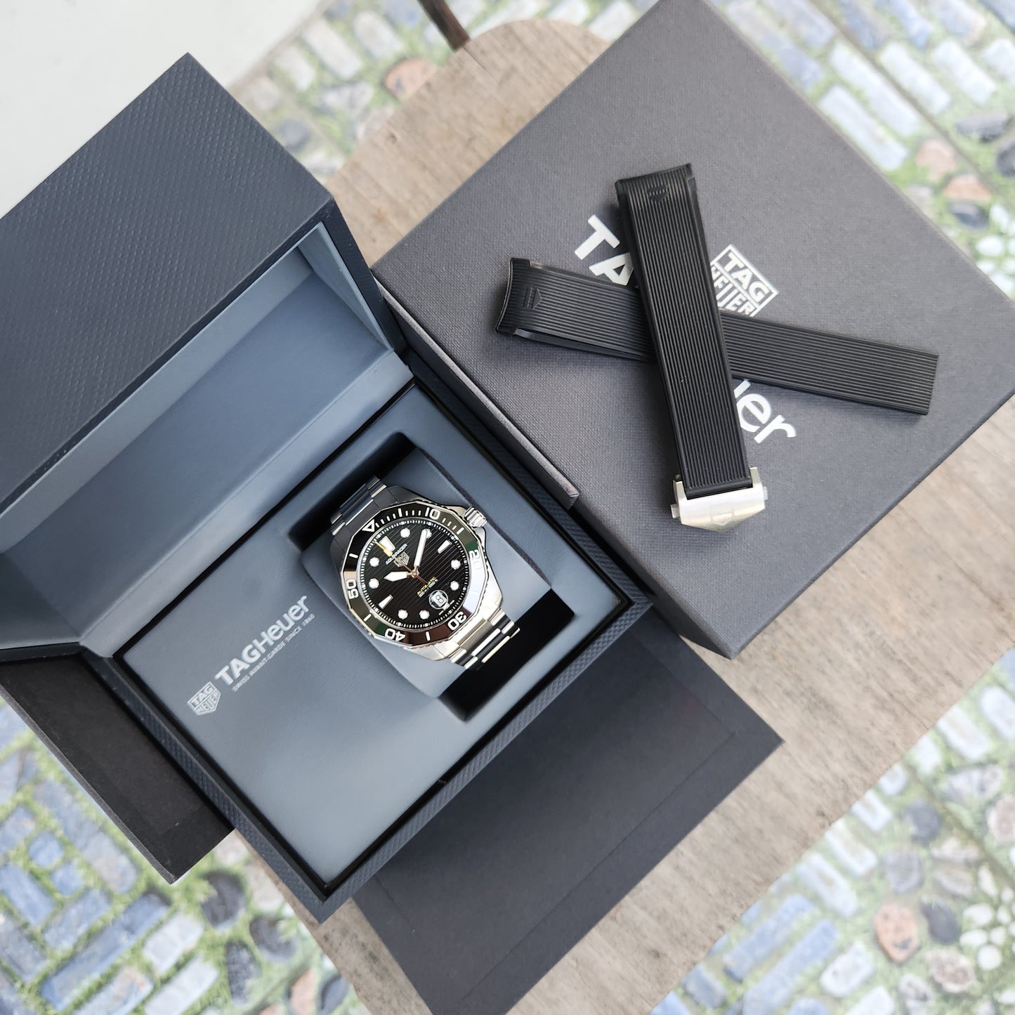 Tag Heuer Aquaracer Professional 300 Date Calibre 5 Ceramic Bezel in Black Sunray Brushed Dial 43mm