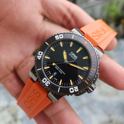 Oris Aquis Date Grey PVD case, Ceramic Bezel with Orange Accents in Black Dial 43mm