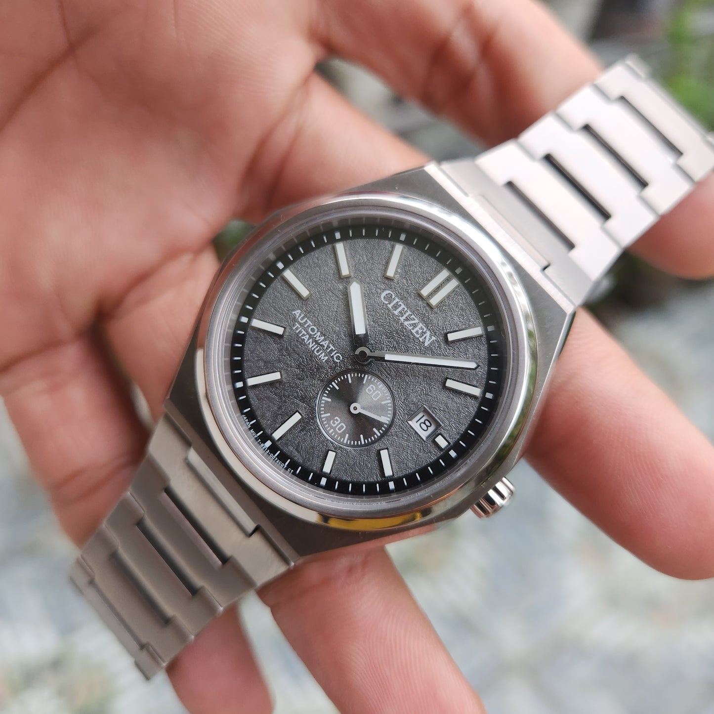 Citizen Zenshin Super Titanium Small Seconds 40.5mm in Textured Grey Dial - Complete Set