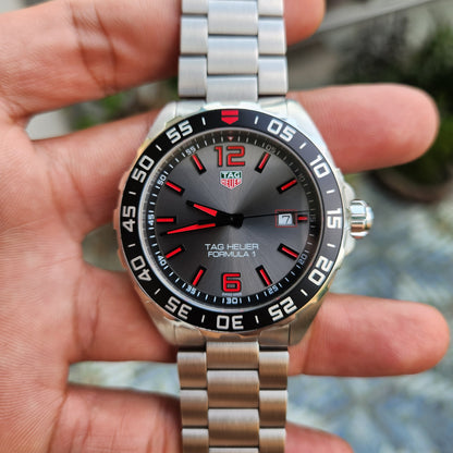 Tag Heuer F1 Steel Alu Black Bezel / Red Indeces in Grey Sunray Dial 43mm