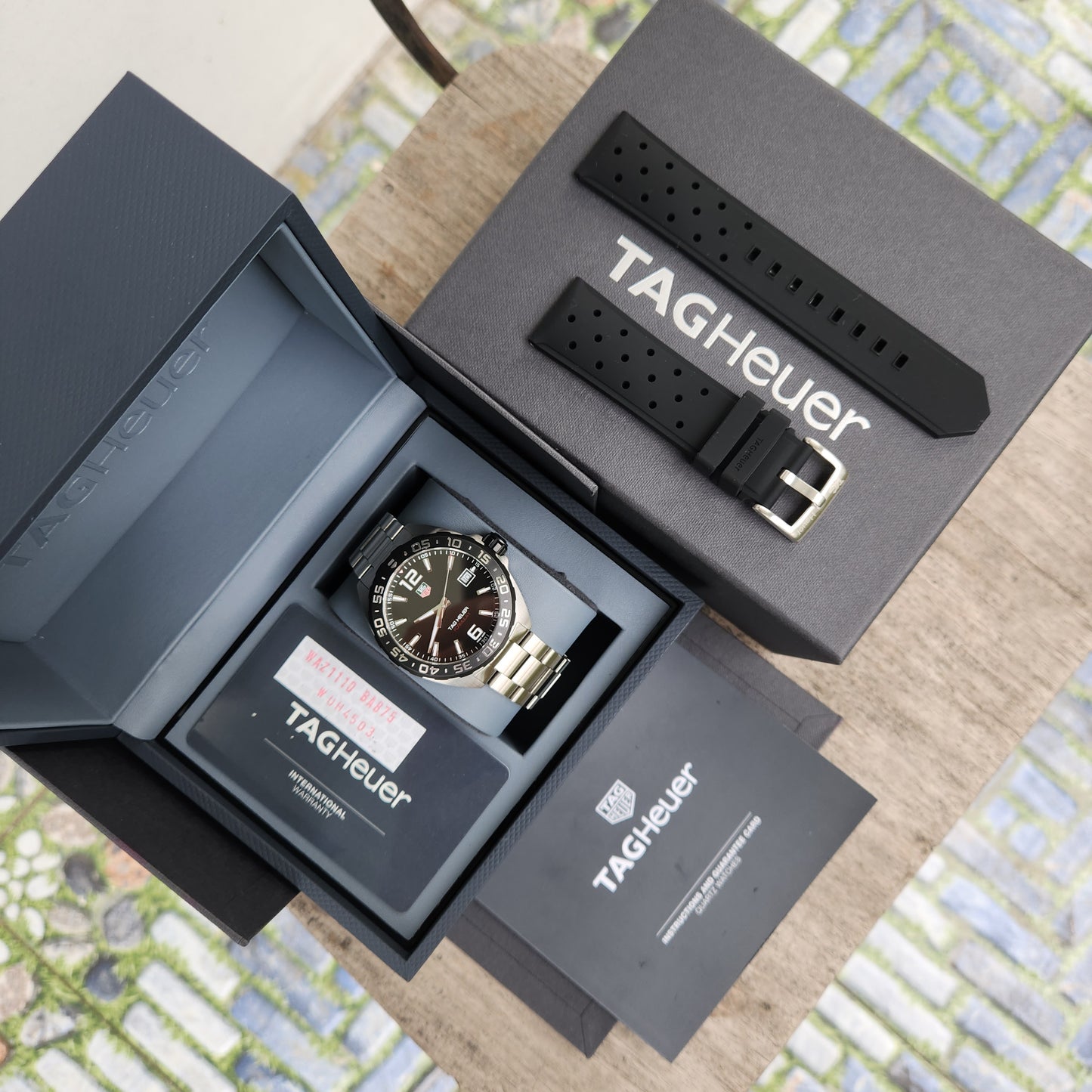 Tag Heuer Formula 1 Date in Black Dial 41mm - Complete Set
