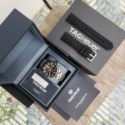 Tag Heuer Formula 1 Date in Black Dial 41mm - Complete Set