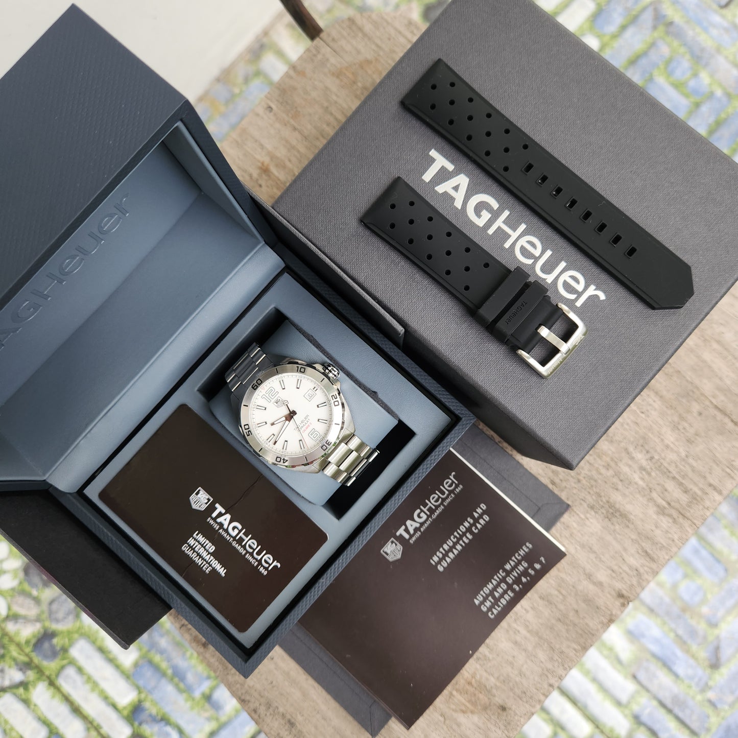 Tag Heuer F1 Calibre 5 White Dial 41mm - Complete Set