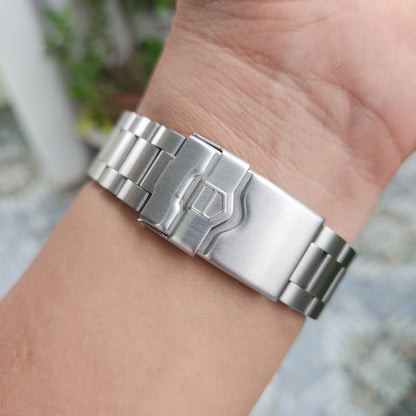 Tag Heuer F1 Steel Bezel in Black Dial 41mm