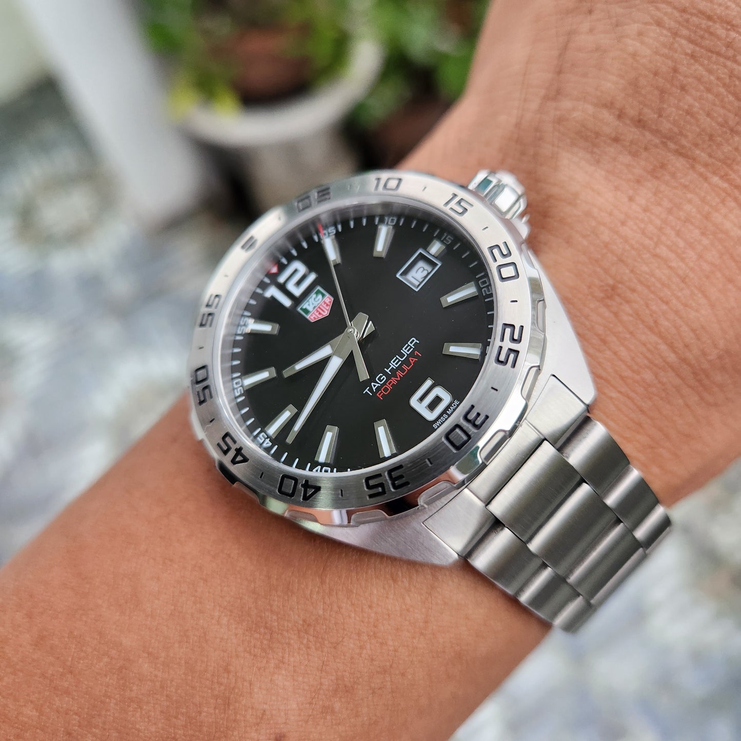 Tag Heuer F1 Steel Bezel in Black Dial 41mm