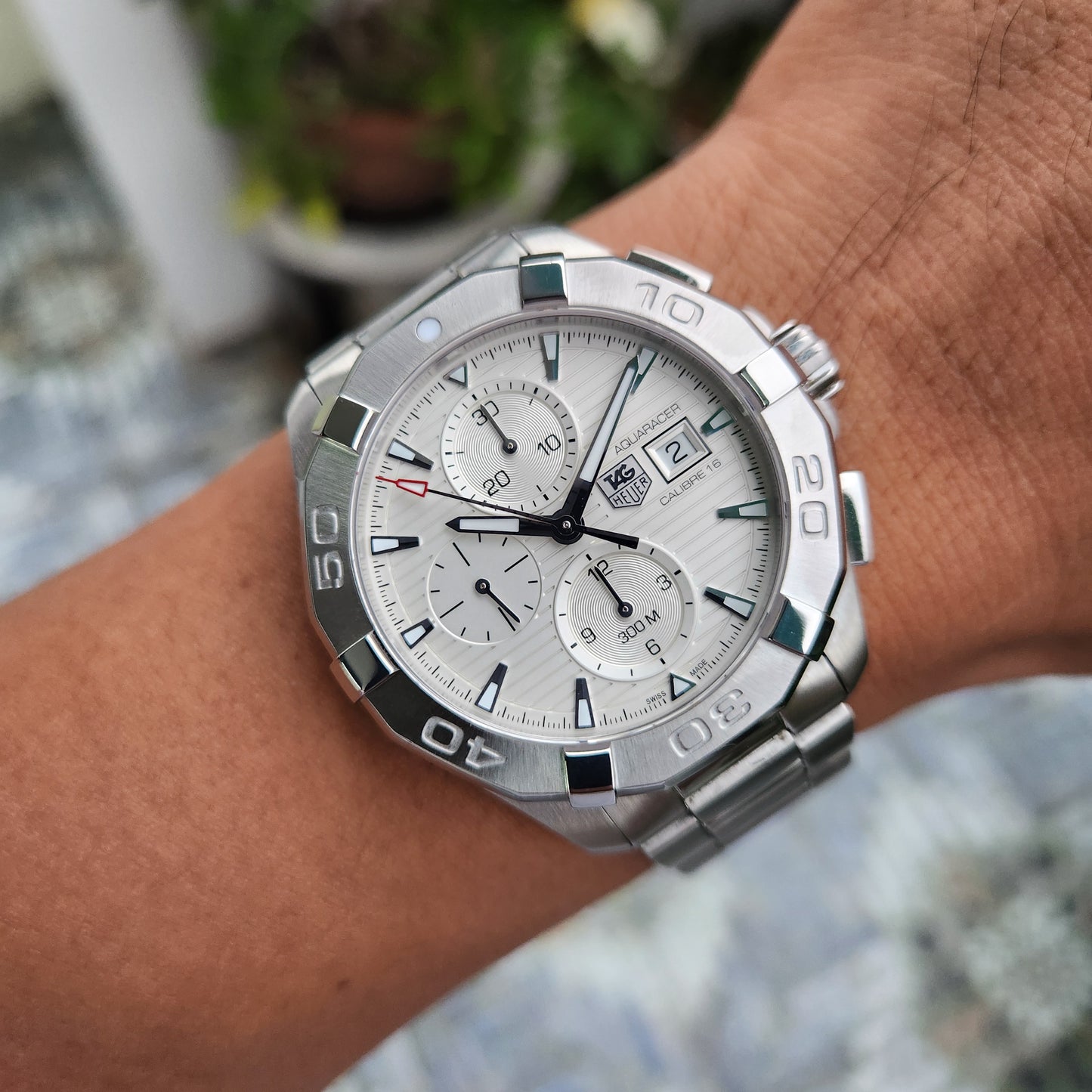 Tag Heuer Aquaracer Chronograph Calibre 16 in White Dial 43mm - Complete Set