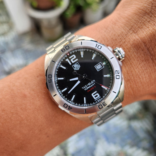 Tag Heuer F1 Calibre 5 Steel Bezel in Black Dial 41mm