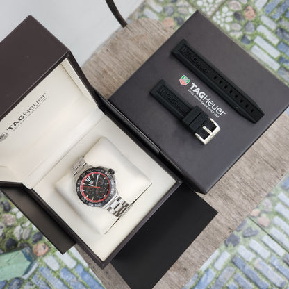 Tag Heuer F1 Chronograph Red Accents in Black Dial 42mm