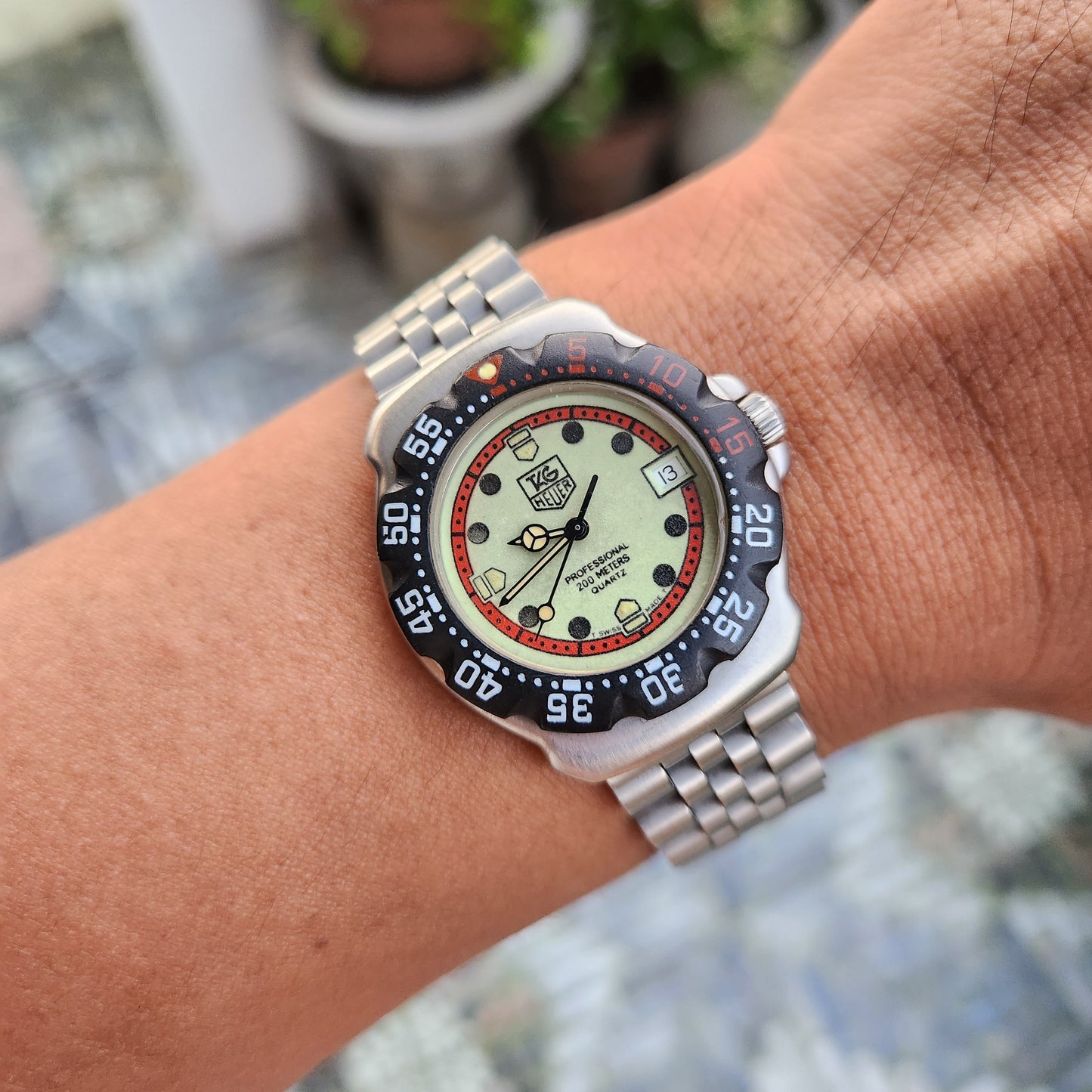 Tag Heuer F1 Classic Midsize Black Bezel in Full Lume Dial 34mm