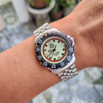 Tag Heuer F1 Classic Midsize Black Bezel in Full Lume Dial 34mm