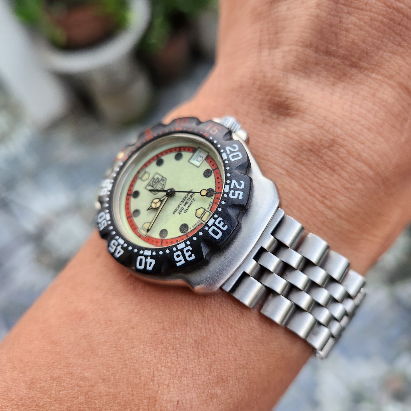 Tag Heuer F1 Classic Midsize Black Bezel in Full Lume Dial 34mm
