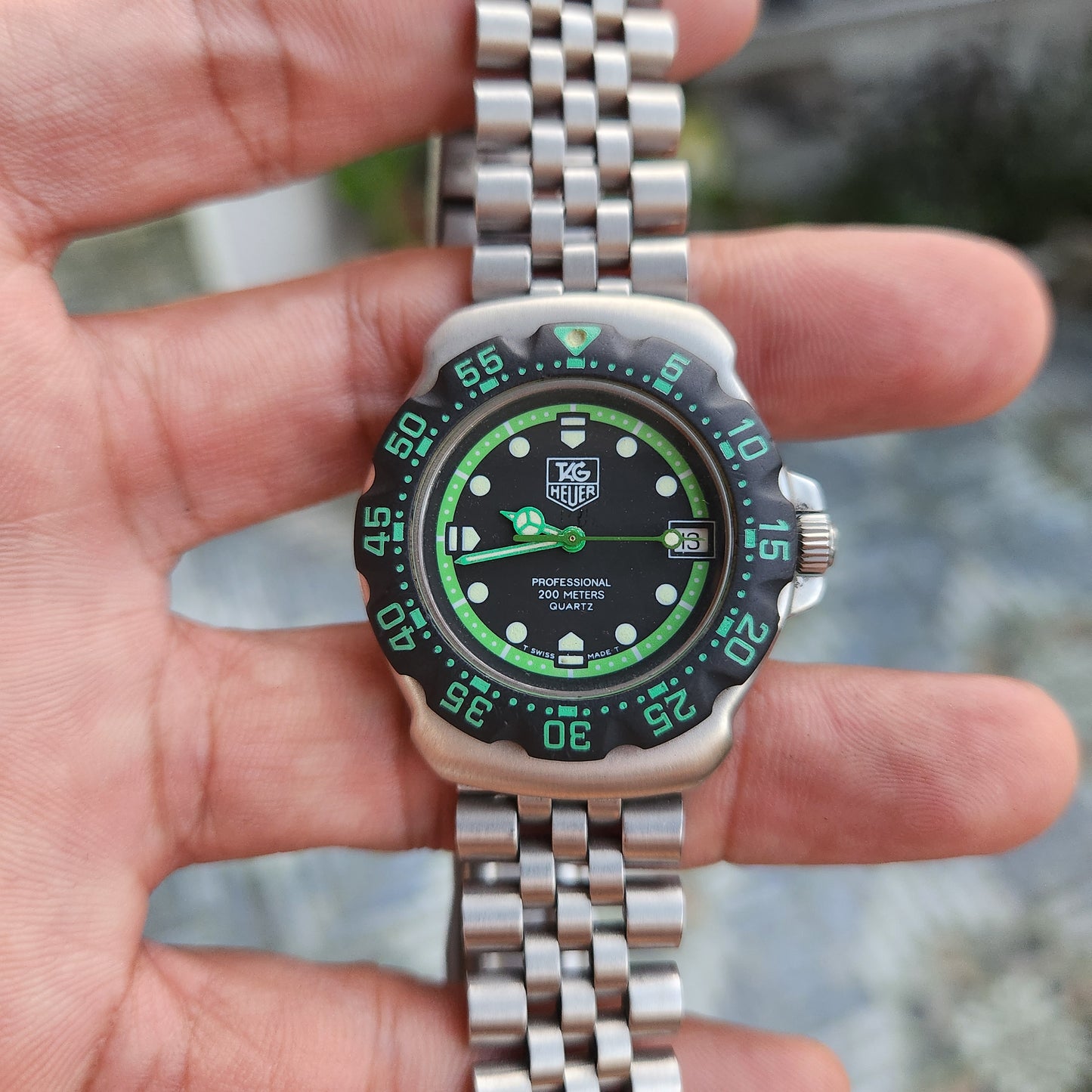 Tag Heuer F1 Classic Midsize Green Accents in Black Dial 34mm