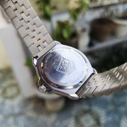 Tag Heuer F1 Classic Midsize Red Accent in Black Dial 34mm
