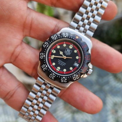 Tag Heuer F1 Classic Midsize Red Accent in Black Dial 34mm