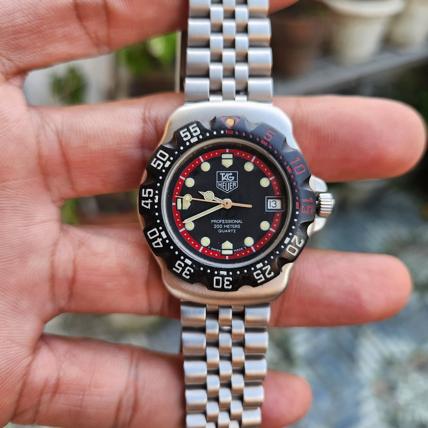 Tag Heuer F1 Classic Midsize Red Accent in Black Dial 34mm